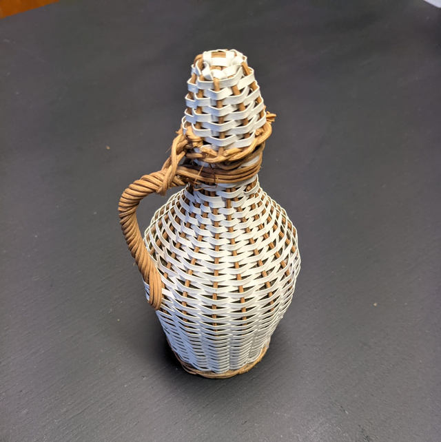 Bouteille en osier