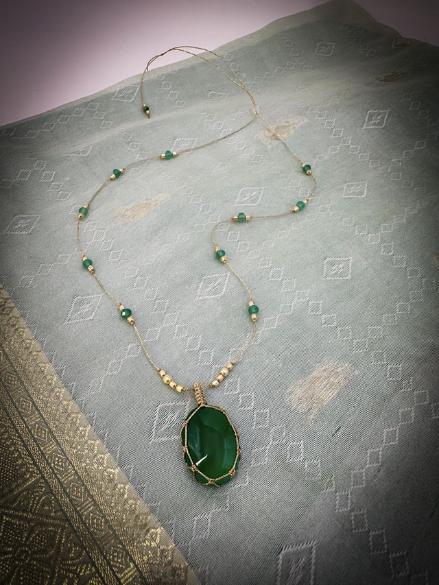 Collier &quot;Talisman&quot; onyx vert