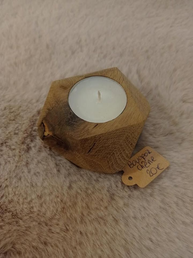 Pot bougie hexagonal en chêne