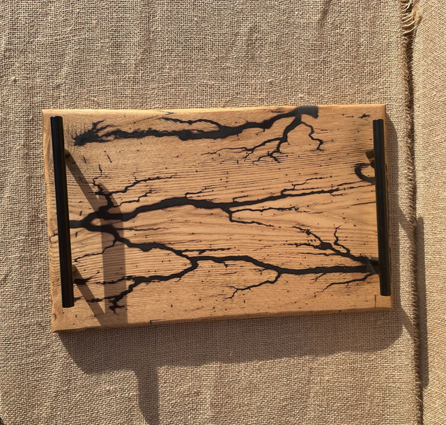 Plateau électrique chêne et résine noire #1