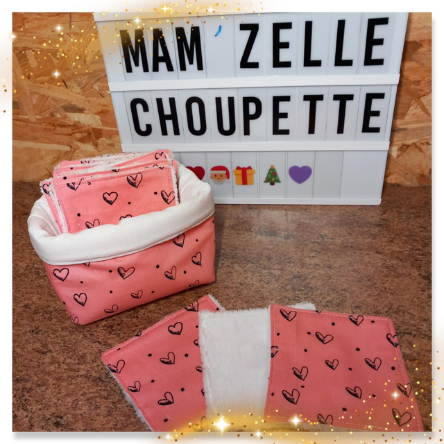 Lot de 12 lingettes avec panière assortie