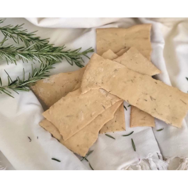 Focaccia fit croccante proteica al rosmarino