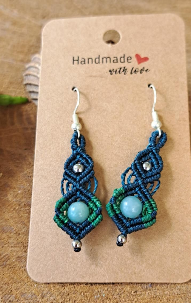 Boucles d'oreilles micro-macramé perles 
