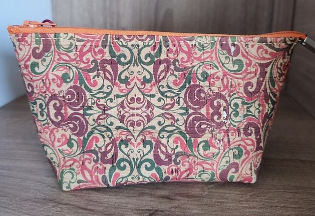 Trousse à maquillage « orientale » ou « Flowers » au choix