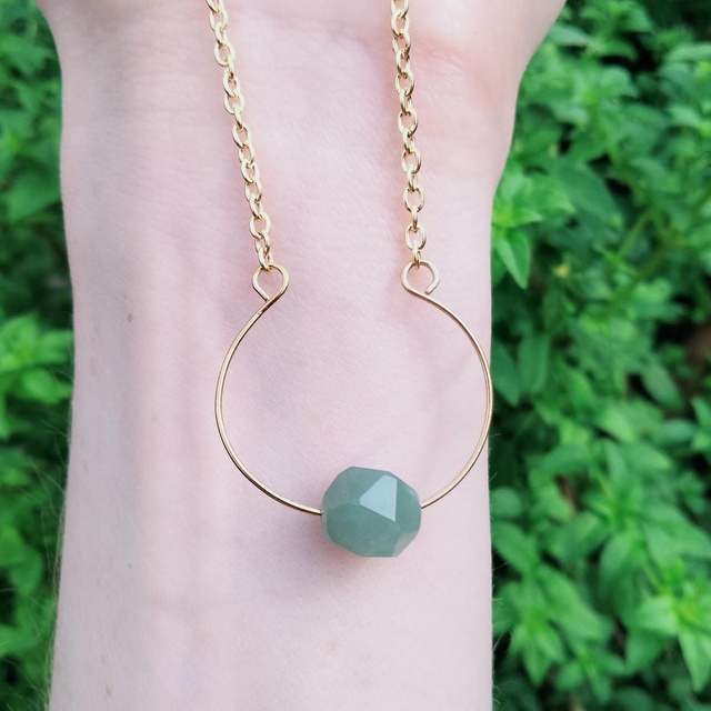 Beryl Hoops