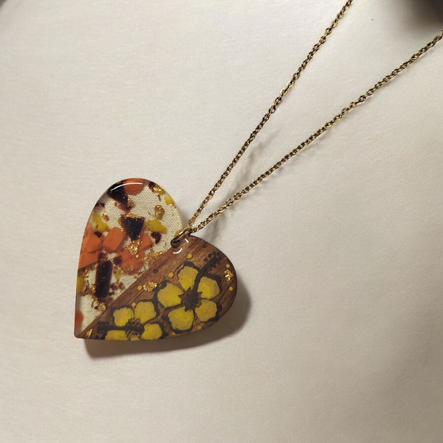 Collier dessiné Flora acier inoxydable jaune marron bi matière