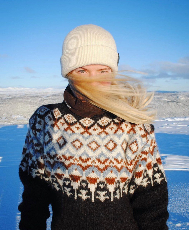 Matoaka Sweater Kit - Col 02 (Galaxy) - Wool &amp; Pattern - Linka Neumann