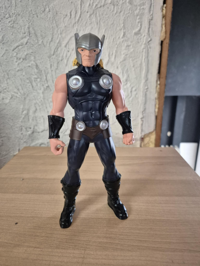 Thor 30 cm