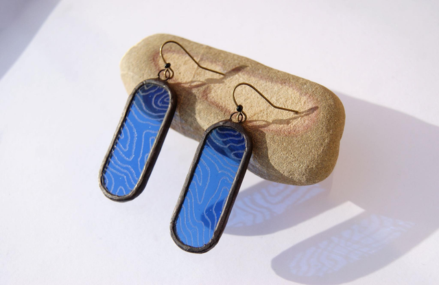 Boucles d'oreilles Cartouches ● Bleu saphir gravé