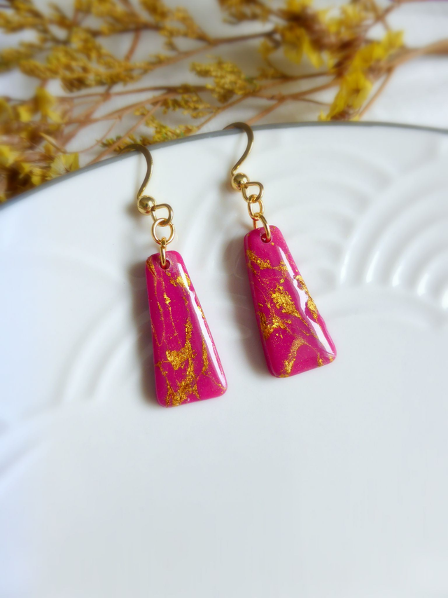 Boucles d'oreilles petit trapèze - Framboise audacieuse