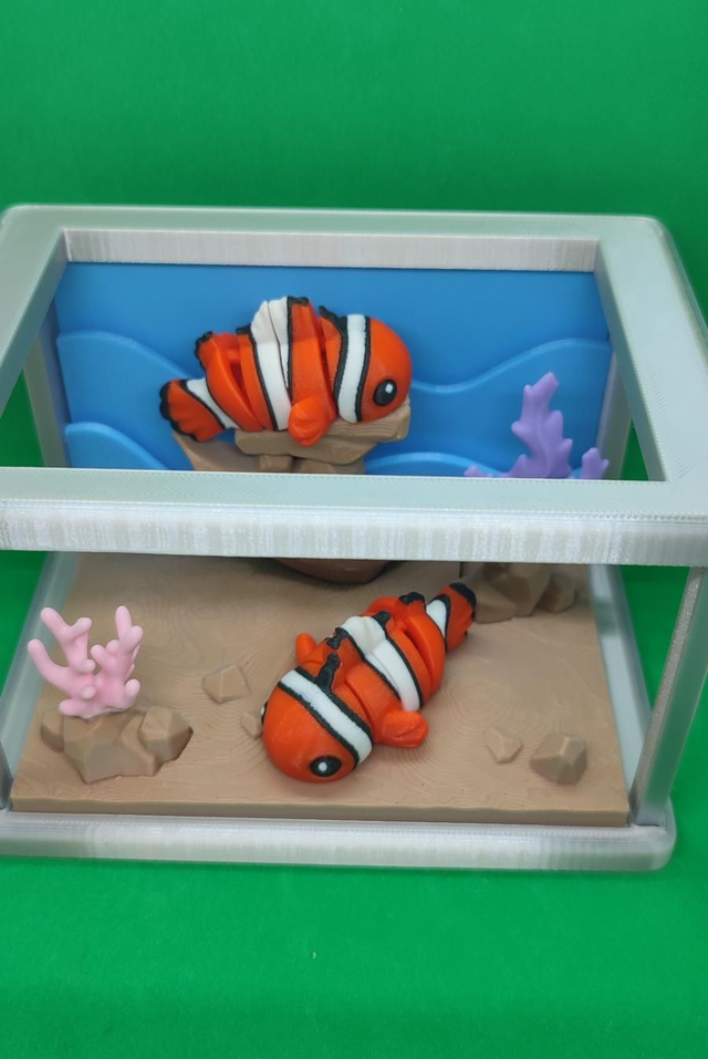 Mini Fish Tank Surprise – Includes 2 Random Mini Fish – Collectible Aquarium Toy Gift for Kids & Ocean Lovers 3D Printed