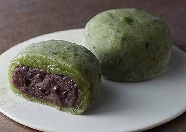 Daifuku yomogi / the verte matcha fouré au haricot rouge