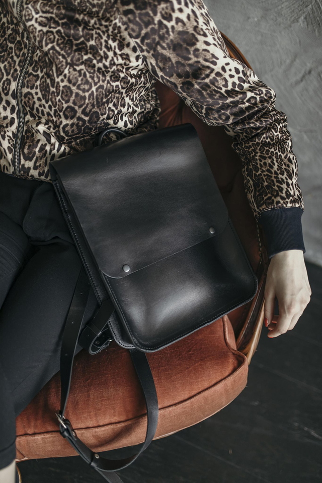 Odinė unisex kuprinė