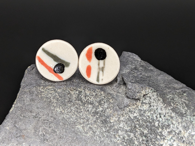 Boucles d'oreilles "puces" en céramique
