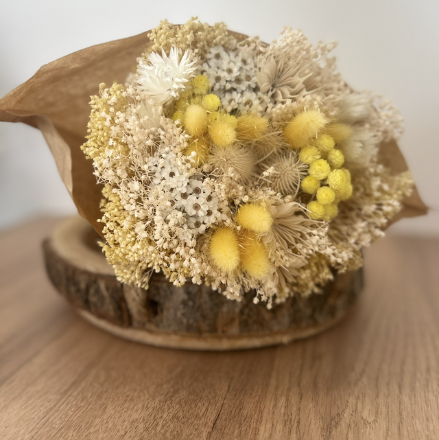 Bouquet de fleurs séchées jaune 