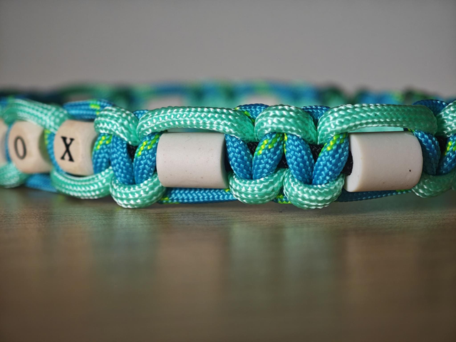 Collier en paracorde (réglable)