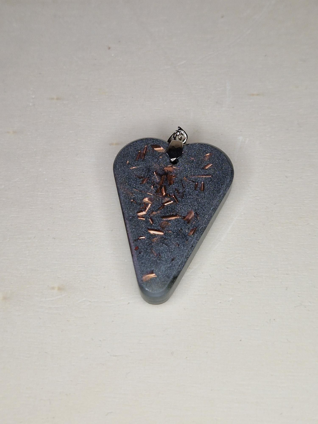 Orgonite, pendentif / 021