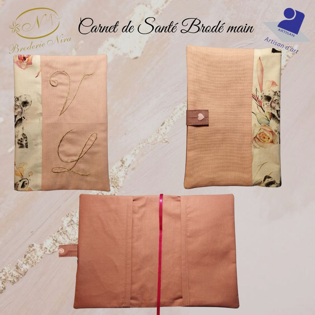 Protège Carnet de Santé Brodé Personnalisé V L