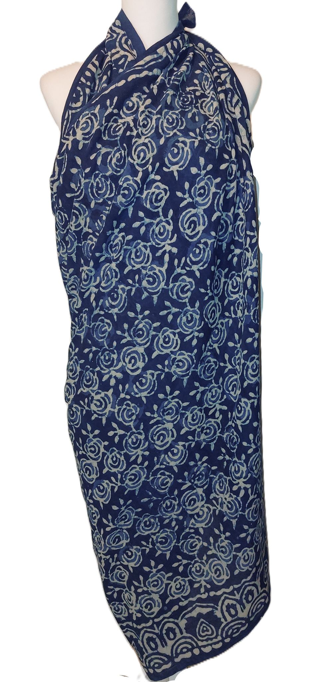 Paréo de plage en coton voile indien imprimé à la main – Motif roses - Bleu et blanc - Teinture naturelle indigo – Étole & châle bohème  