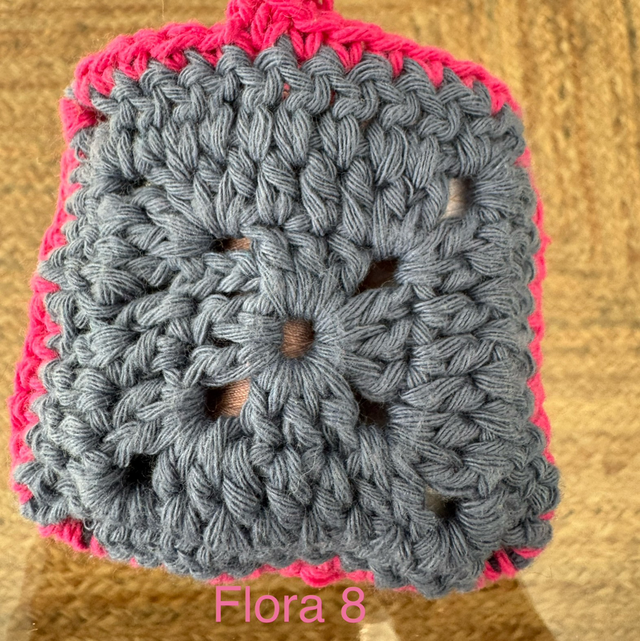 Flora 8