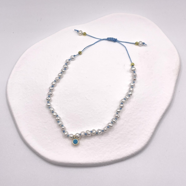 PEARLS TIED BLUE - geknüpftes Süßwasserperlen Armband 
