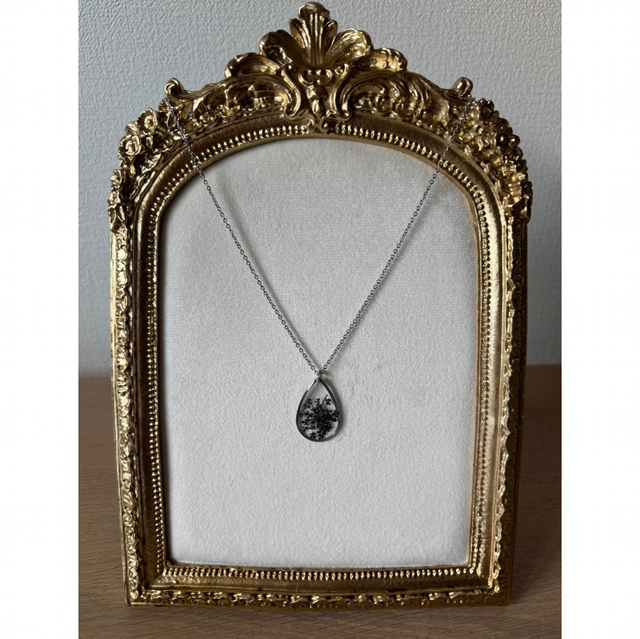 Collier argent fleur noire 