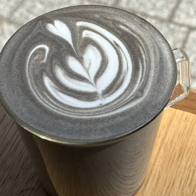 Black sesame latte