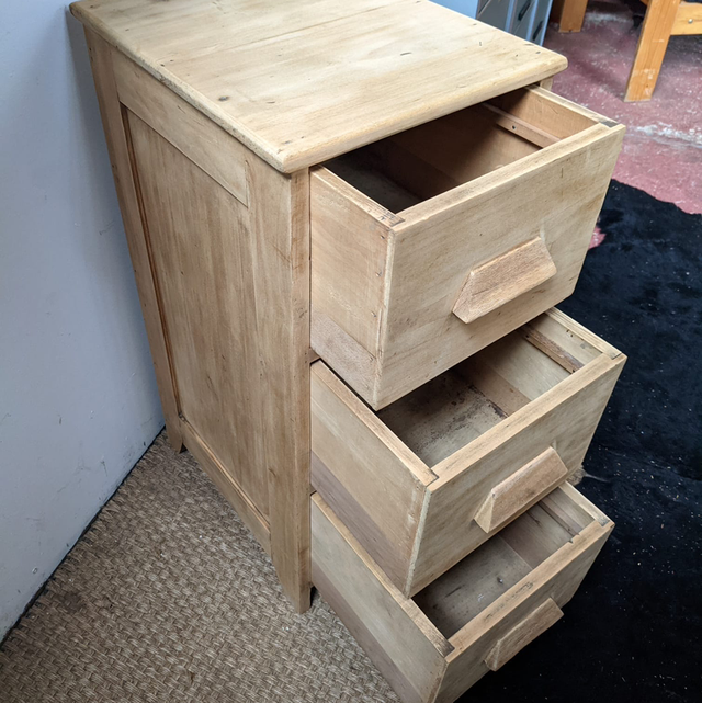 Caisson en bois 3 tiroirs