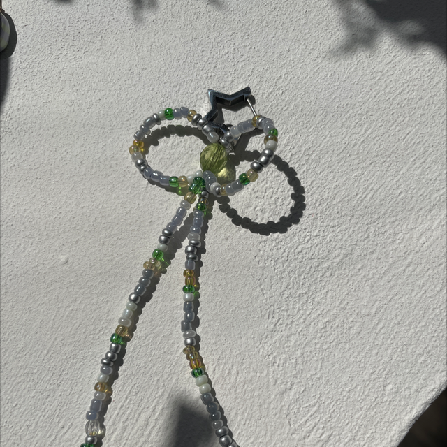 Mono boucle Lise argent et vert 