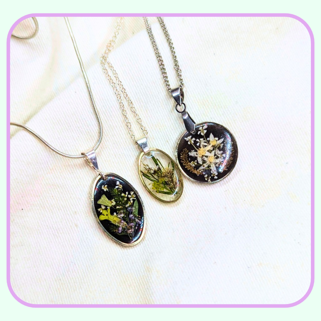 Floral composition | Mixed Pendants | Real Flower Necklace