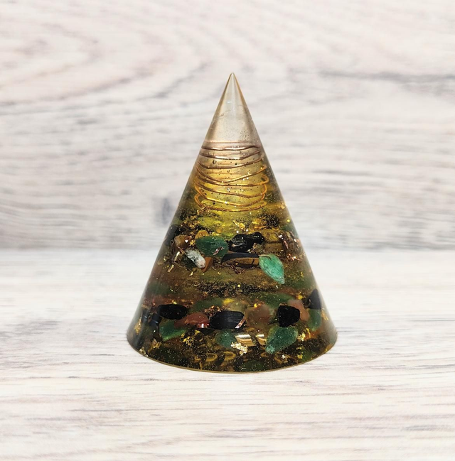 Orgonite conique abondance 