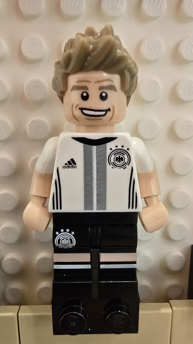 LEGO dfb009 Thomas Müller Minifigur