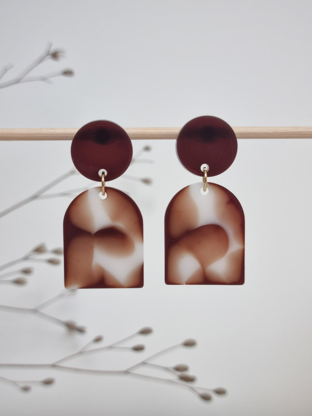 Puce et arche : Brun marbré