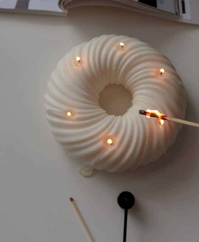 JEUNE - Halo Oud Candle