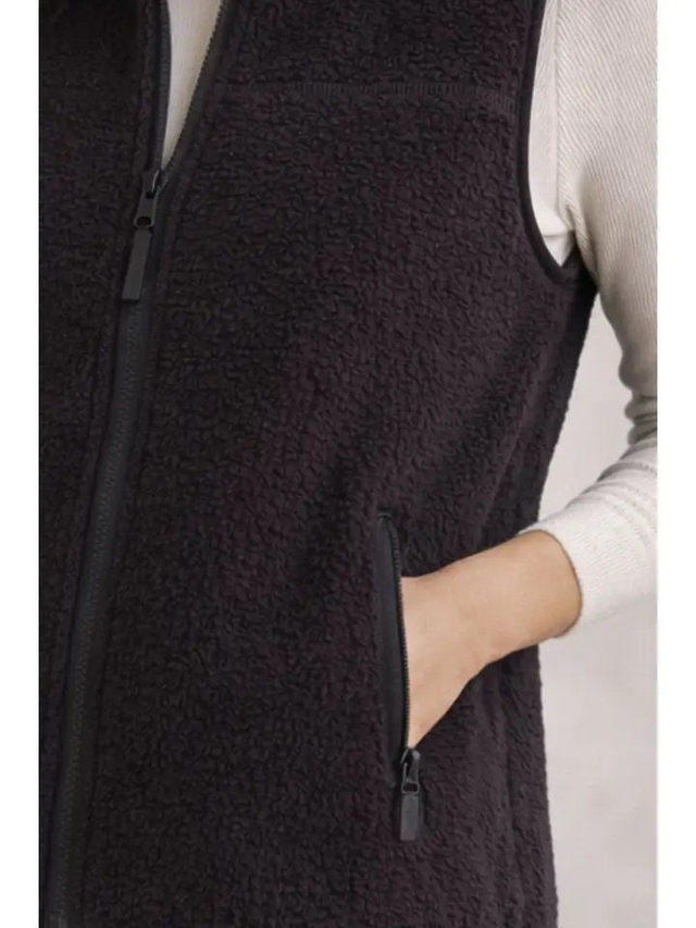 Born Nouli Motion Teddy Fleece Zip Gilet - Black