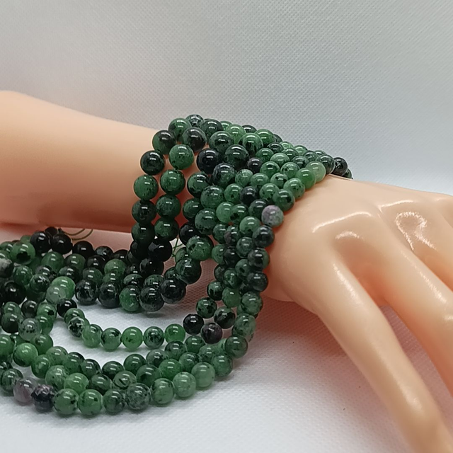 Rubis sur Zoïsite Perles Rondes polies - Fil Complet