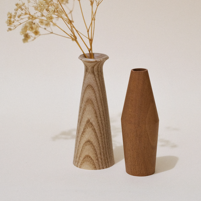 004_Lot de 2 Soliflores en bois de frêne et moabi