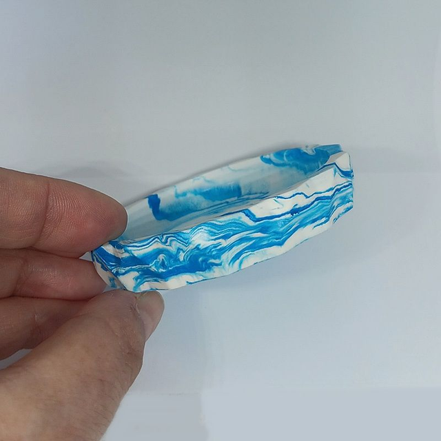 Coupelle/Soucoupe en Jesmonite bleu et blanche, Création Fait de mes Mains