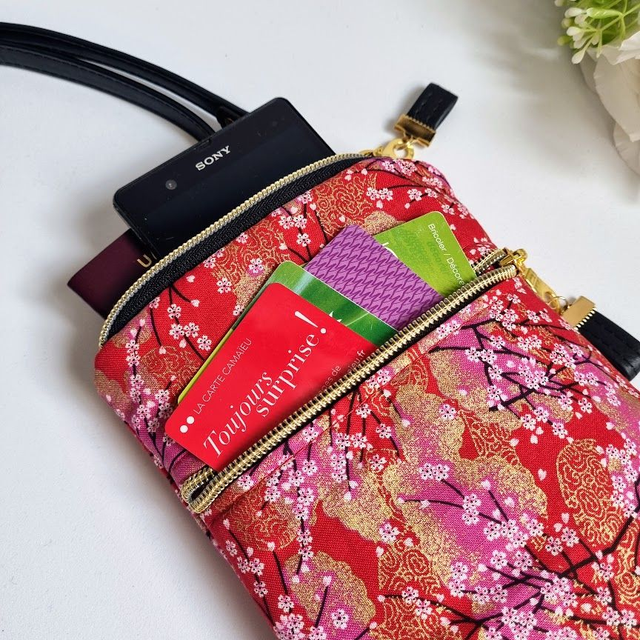 Mini-sac pour téléphone "Akina" rouge & simili cuir noir