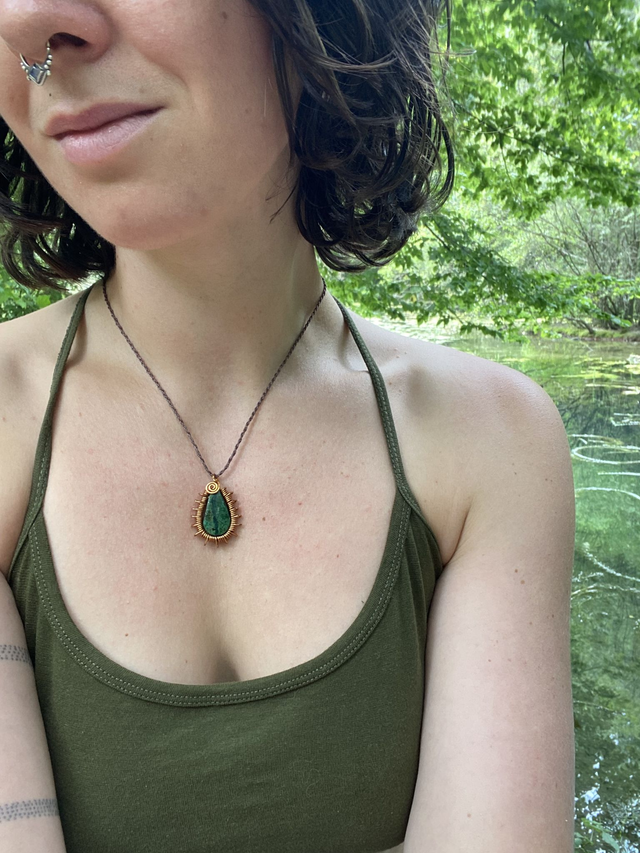 Wire Wrapped Chrysocolla Halskette