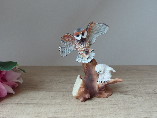 Figurine vintage en résine – La chouette et son petit dans le nid, sculpture peinte à la main