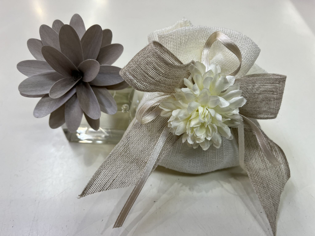 Bomboniera - Muha' fiori di cotone