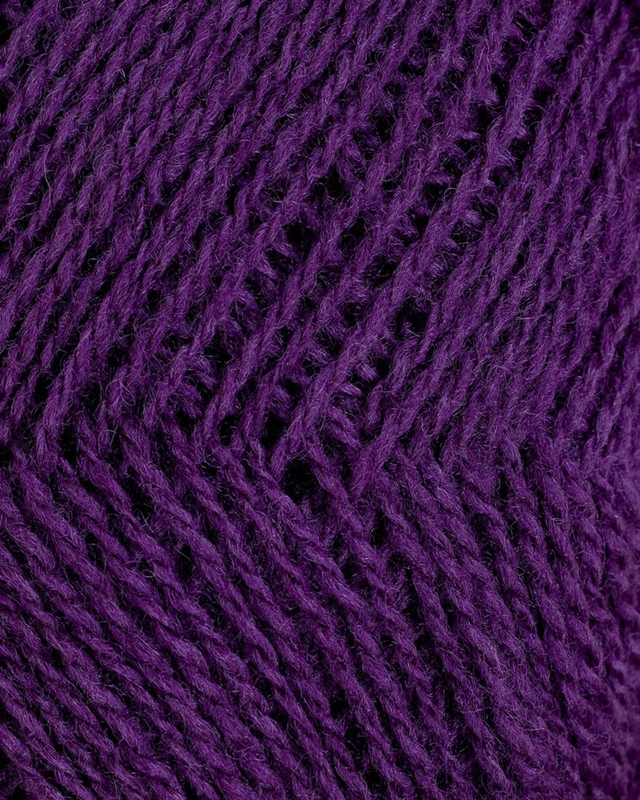 Rauma Lamull - 0496 - Reddish Purple