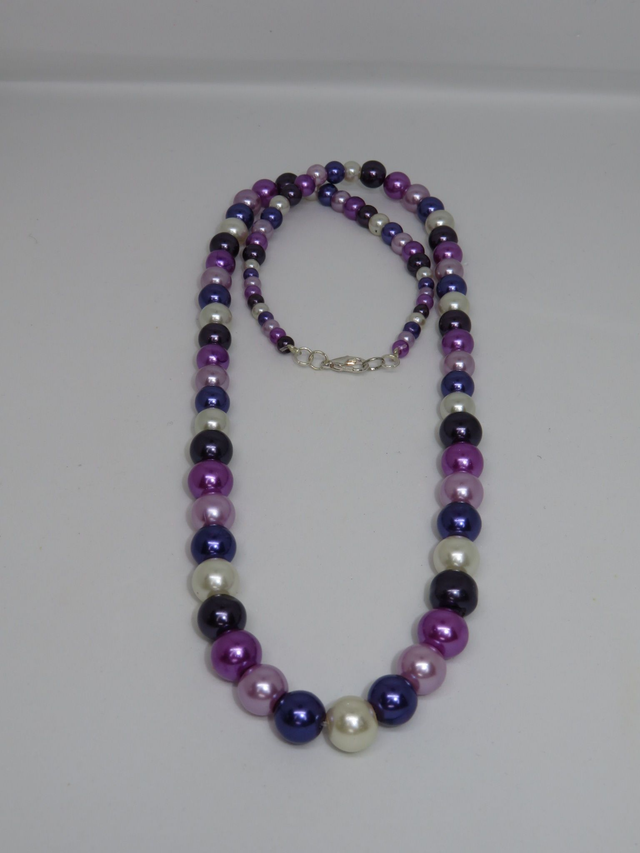 Collier en perle de verre mix violet