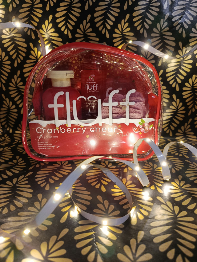 fluff coffret beautè cranberry cheer