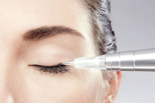 PMU Eyeliner / Lidstrich OBEN