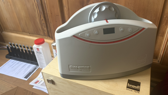 Knosti Disco-Antistat ultrasonic 2.0 "die Schallplattenwaschmascbine"