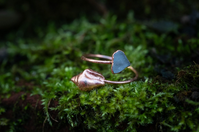 Bague coquillage et verre de mer