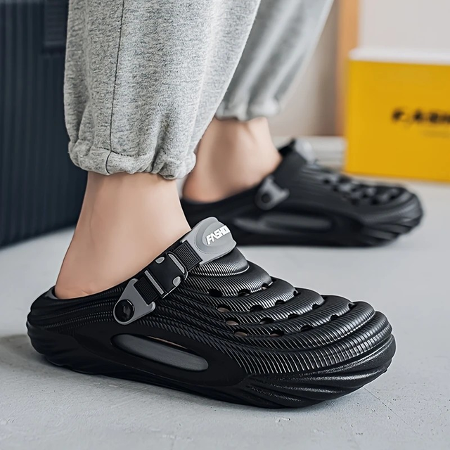 Men's Stylish Slip-On Clogs