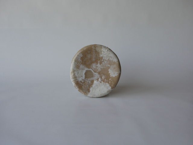 Assiette galet à pain rond